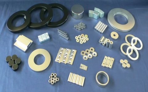 Создан метод выращивания двумерных магнитов на пластинах